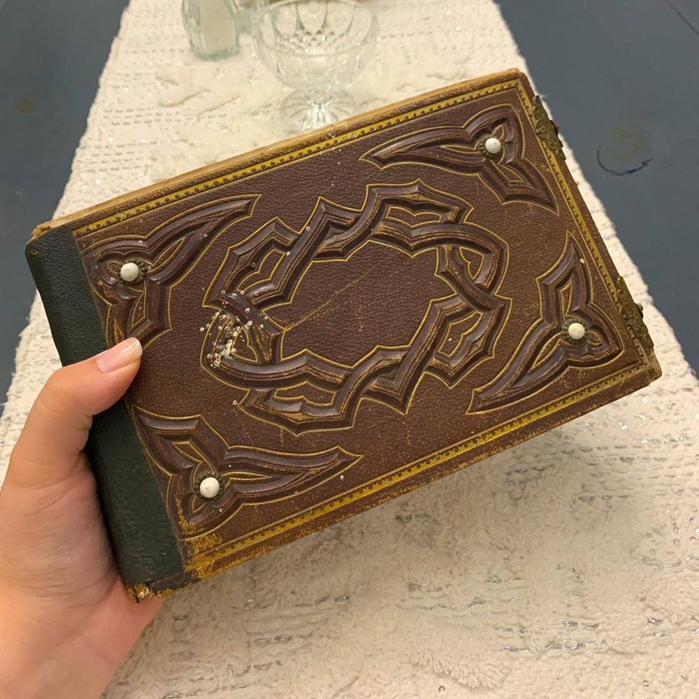 Victorian Cabinet Card Album! - RARE